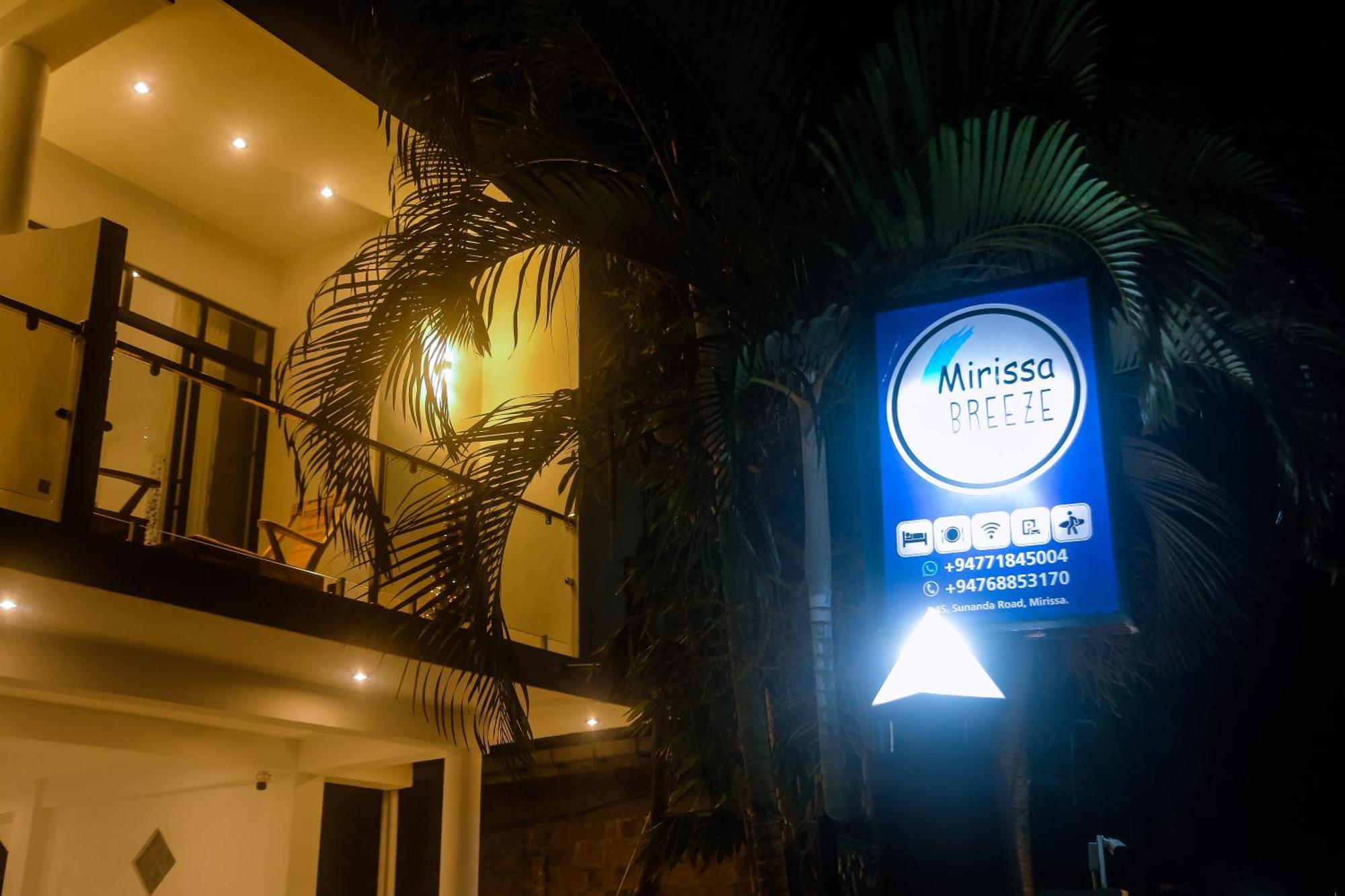 Mirissa Breeze Hotel Exterior photo
